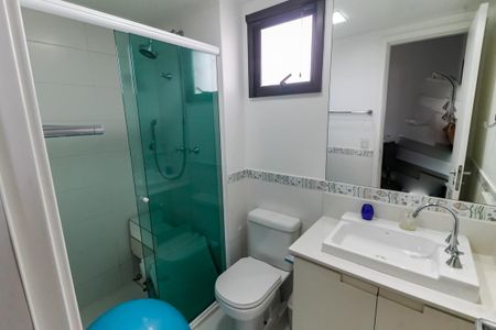 Apartamento à venda com 193m², 4 quartos e 4 vagas Apartamento à venda com 193m², 4 quartos e 4 vagasBanheiro da Suíte 2