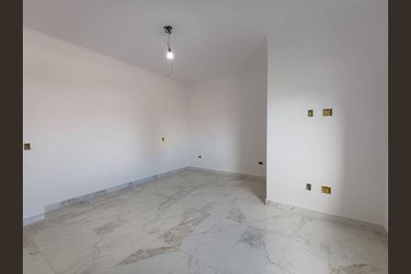 Casa à venda com 4 quartos, 260m² em Vila Carrão, São Paulo
