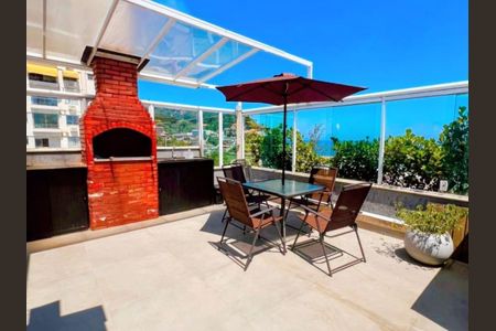 Apartamento à venda com 137m², 2 quartos e 2 vagas