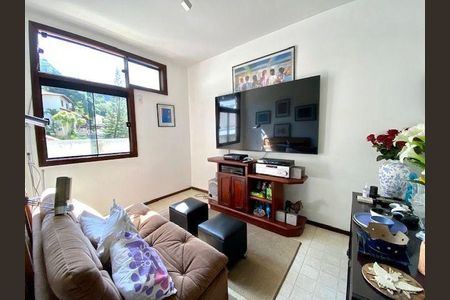 Casa à venda com 4 quartos, 378m² em Itaipu, Niterói