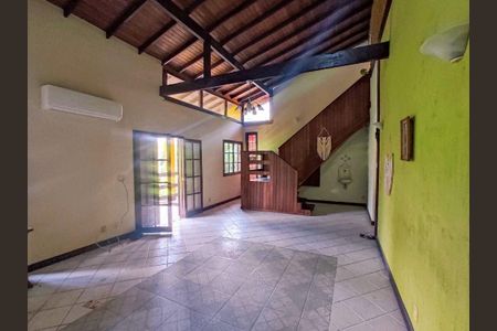 Casa à venda com 2 quartos, 134m² em Vila Progresso, Niterói
