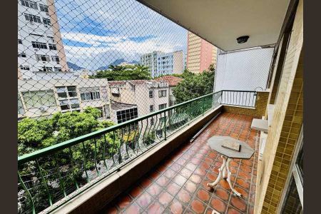 Apartamento à venda com 150m², 3 quartos e 2 vagas