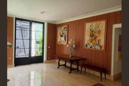 Casa à venda com 5 quartos, 614m² em Jardim Leonor, São Paulo