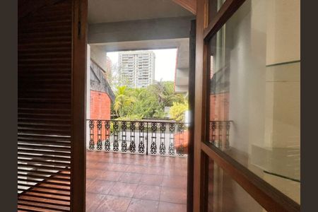 Casa à venda com 5 quartos, 944m² em Barra da Tijuca, Rio de Janeiro