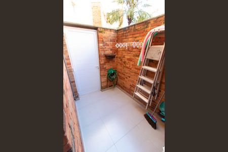 Apartamento à venda com 259m², 3 quartos e 3 vagas Apartamento à venda com 259m², 3 quartos e 3 vagasÁrea de Serviço