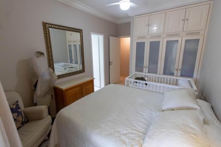 Apartamento à venda com 259m², 3 quartos e 3 vagas Apartamento à venda com 259m², 3 quartos e 3 vagasSuíte