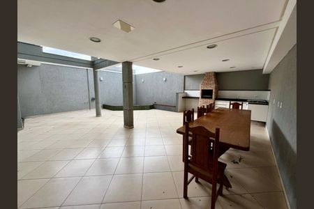 Casa à venda com 4 quartos, 383m² em Santa Maria, São Caetano do Sul