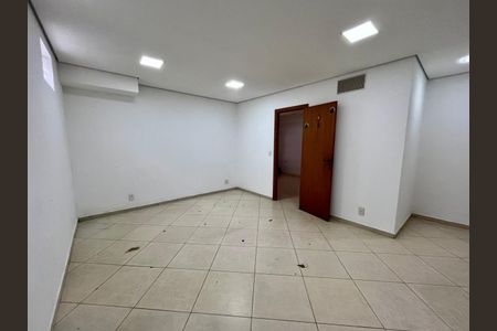 Casa à venda com 4 quartos, 383m² em Santa Maria, São Caetano do Sul