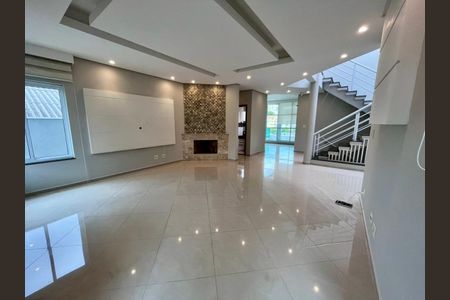 Casa à venda com 4 quartos, 383m² em Santa Maria, São Caetano do Sul