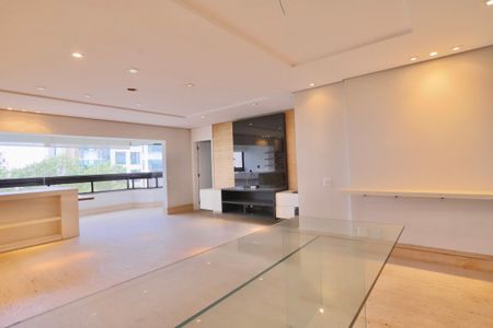 Apartamento para alugar com 220m², 4 quartos e 4 vagasSala de Jantar