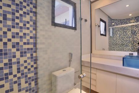 Apartamento para alugar com 220m², 4 quartos e 4 vagasBanheiro do Quarto 3