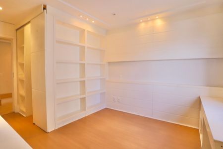 Apartamento para alugar com 220m², 4 quartos e 4 vagasQuarto 3