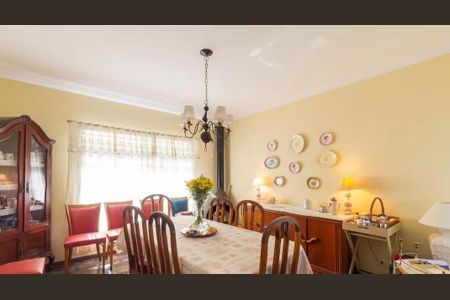 Casa à venda com 5 quartos, 298m² em Planalto Paulista, São Paulo