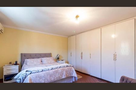 Casa à venda com 5 quartos, 298m² em Planalto Paulista, São Paulo