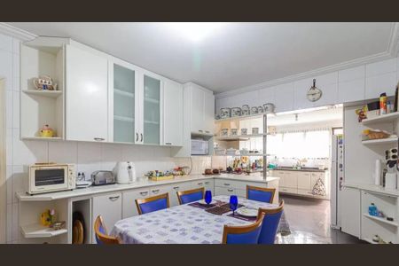 Casa à venda com 5 quartos, 298m² em Planalto Paulista, São Paulo