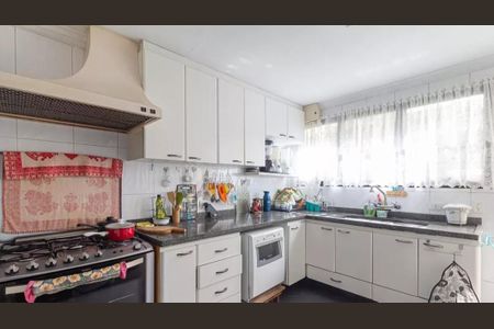 Casa à venda com 5 quartos, 298m² em Planalto Paulista, São Paulo