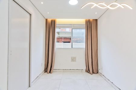 Sala de apartamento para alugar com 2 quartos, 35m² em Jardim Pereira Leite, São Paulo