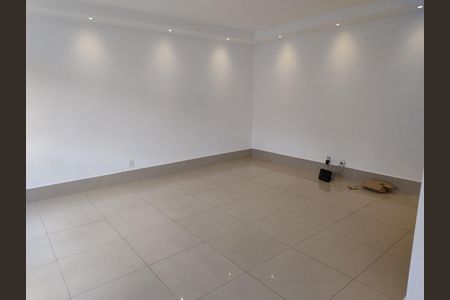 Casa à venda com 350m², 5 quartos e 7 vagasFoto 24