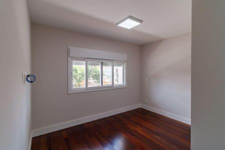 Casa à venda com 4 quartos, 430m² em Planalto Paulista, São Paulo