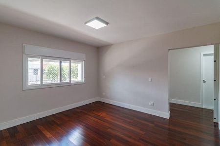 Casa à venda com 4 quartos, 430m² em Planalto Paulista, São Paulo