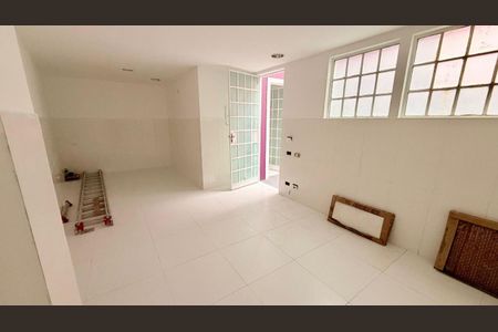 Casa à venda com 5 quartos, 240m² em Botafogo, Rio de Janeiro