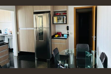 Apartamento para alugar com 160m², 3 quartos e 4 vagasCozinha