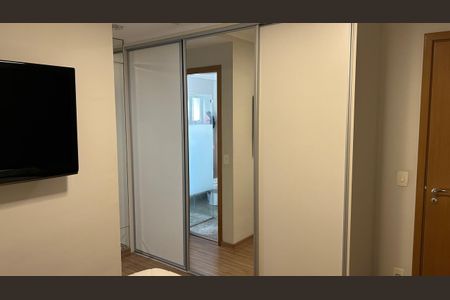 Apartamento para alugar com 160m², 3 quartos e 4 vagasQuarto