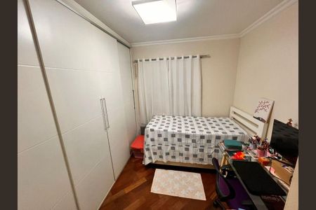 Casa à venda com 4 quartos, 225m² em Jardim Bonfiglioli, São Paulo