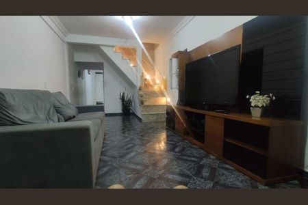 Casa à venda com 3 quartos, 201m² em Vila Junqueira, Santo André