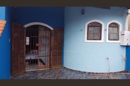 Casa à venda com 3 quartos, 201m² em Vila Junqueira, Santo André