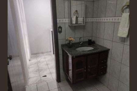 Casa à venda com 3 quartos, 201m² em Vila Junqueira, Santo André
