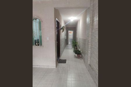 Casa à venda com 3 quartos, 201m² em Vila Junqueira, Santo André