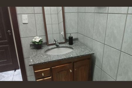 Casa à venda com 3 quartos, 201m² em Vila Junqueira, Santo André