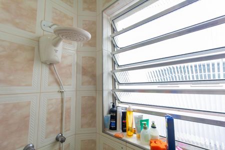 Casa à venda com 120m², 3 quartos e 3 vagas Casa à venda com 120m², 3 quartos e 3 vagasBanheiro 2