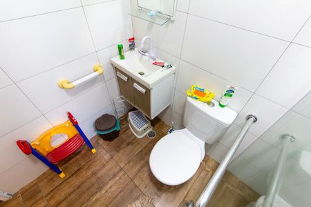 Casa à venda com 120m², 3 quartos e 3 vagas Casa à venda com 120m², 3 quartos e 3 vagasBanheiro 1