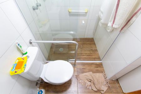 Casa à venda com 120m², 3 quartos e 3 vagas Casa à venda com 120m², 3 quartos e 3 vagasBanheiro 1