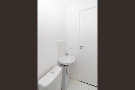 Banheiro de apartamento à venda com 1 quarto, 17m² em Vila Nilo, São Paulo