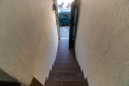 Casa para alugar com 80m², 3 quartos e sem vaga Casa para alugar com 80m², 3 quartos e sem vagaEscada