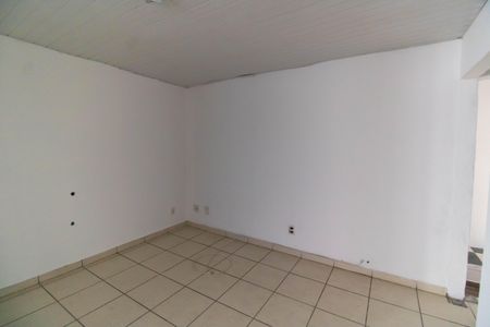Casa para alugar com 80m², 3 quartos e sem vaga Casa para alugar com 80m², 3 quartos e sem vagaSala
