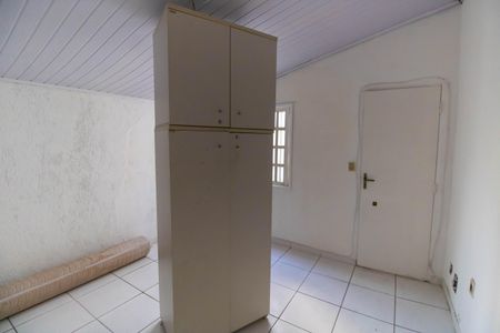 Casa para alugar com 80m², 3 quartos e sem vaga Casa para alugar com 80m², 3 quartos e sem vagaQuarto 2