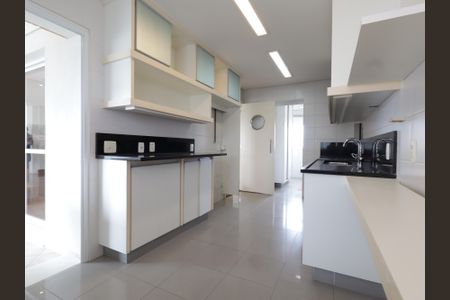 Apartamento à venda com 165m², 3 quartos e 3 vagasCozinha