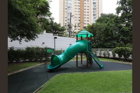 Apartamento à venda com 165m², 3 quartos e 3 vagasÁrea comum - Playground