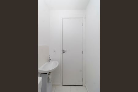 Banheiro de kitnet/studio à venda com 1 quarto, 17m² em Vila Nilo, São Paulo