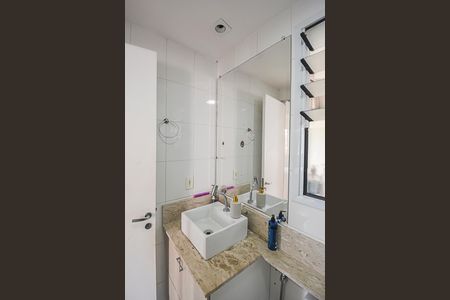 Apartamento à venda com 69m², 3 quartos e 1 vaga Apartamento à venda com 69m², 3 quartos e 1 vagaBanheiro