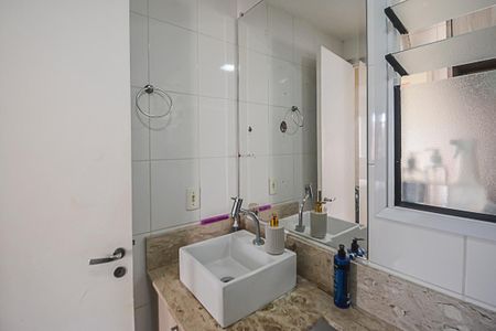 Apartamento à venda com 69m², 3 quartos e 1 vaga Apartamento à venda com 69m², 3 quartos e 1 vagaBanheiro