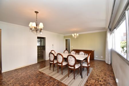 Apartamento para alugar com 169m², 3 quartos e 1 vagaSala