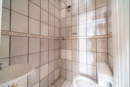 Casa para alugar com 100m², 2 quartos e 1 vaga Casa para alugar com 100m², 2 quartos e 1 vagaBanheiro 2