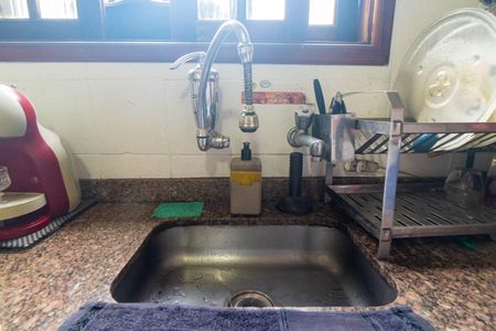 Casa à venda com 140m², 2 quartos e sem vaga Casa à venda com 140m², 2 quartos e sem vagaCozinha