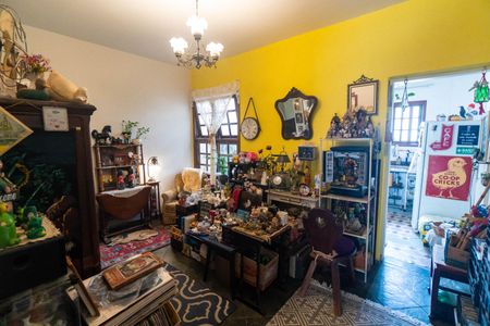 Casa à venda com 140m², 2 quartos e sem vaga Casa à venda com 140m², 2 quartos e sem vagaSala de Jantar