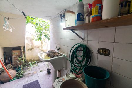 Casa à venda com 140m², 2 quartos e sem vaga Casa à venda com 140m², 2 quartos e sem vagaLavanderia